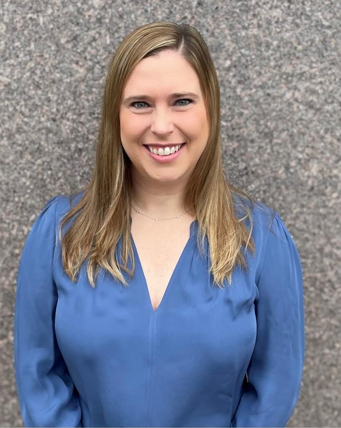 Jennifer Gustafson Headshot